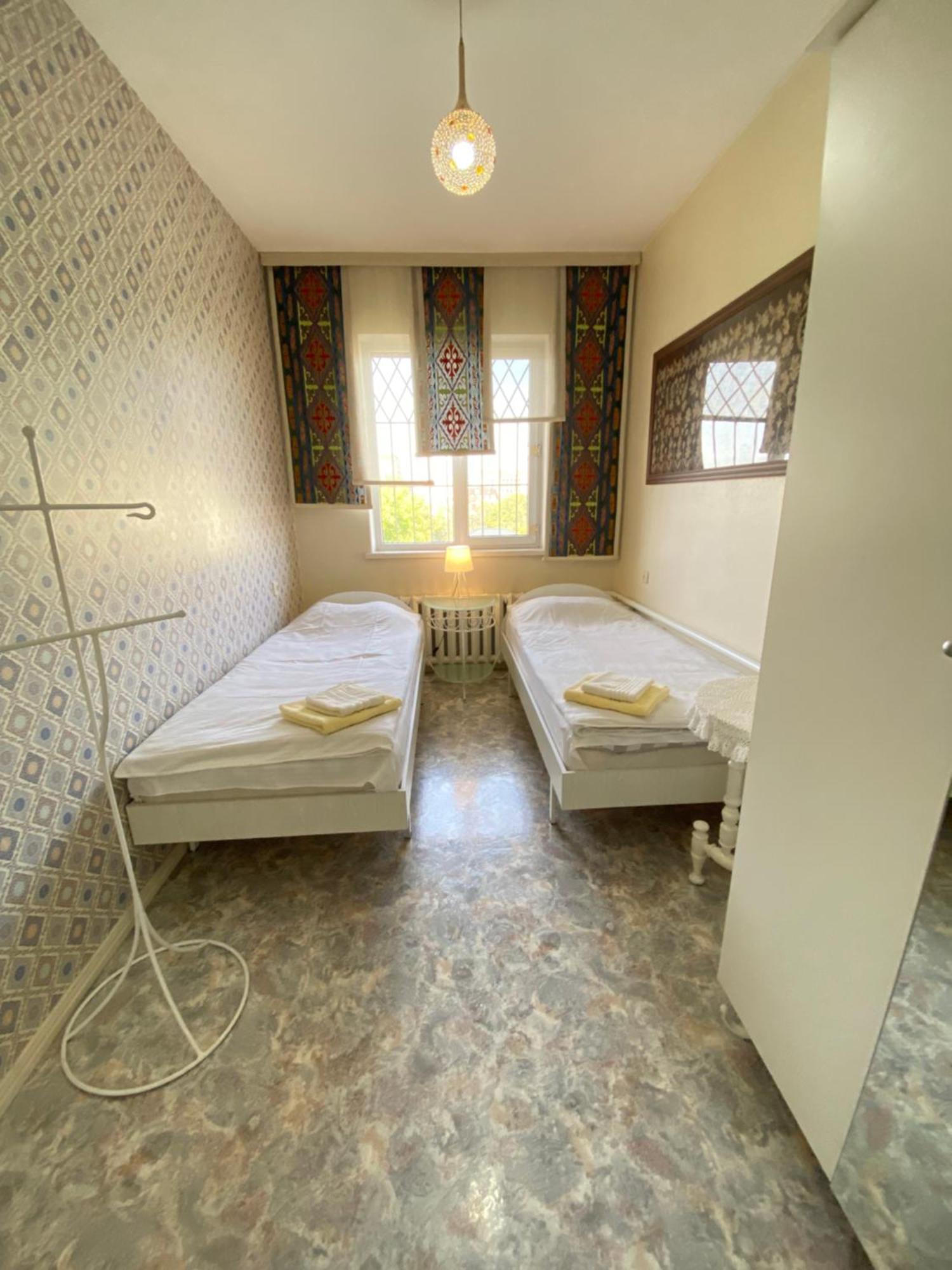 Хостел Особнячок Bishkek Luaran gambar