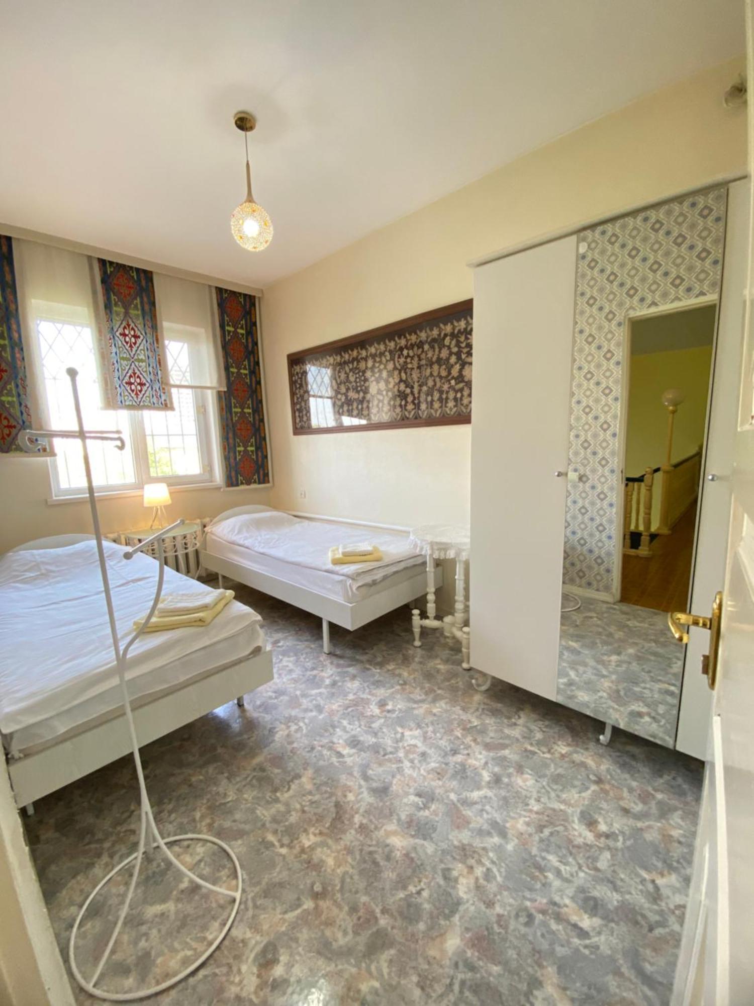 Хостел Особнячок Bishkek Luaran gambar